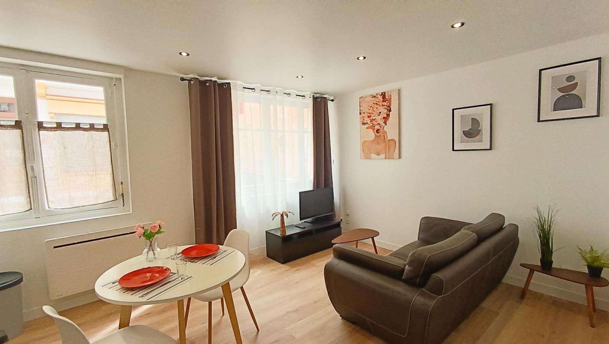 Foucault - Appartements - Au Coeur De Lourdes Exterior foto